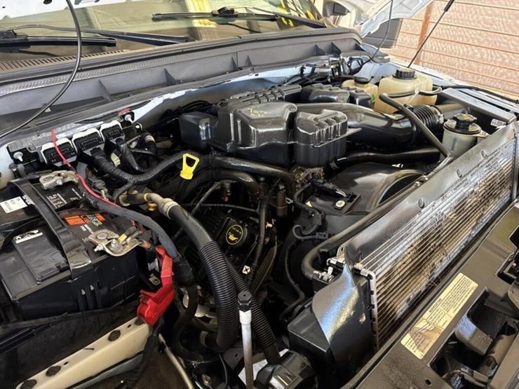 2016-ford-f350-image-12