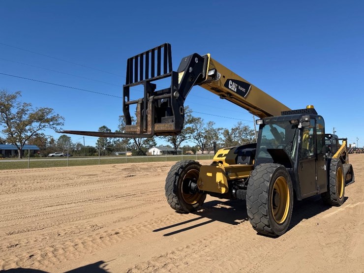 2013-caterpillar-tl642c-image-2