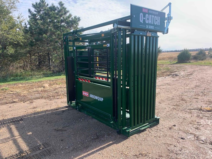 arrow-quip-54-series-squeeze-chute-image-3