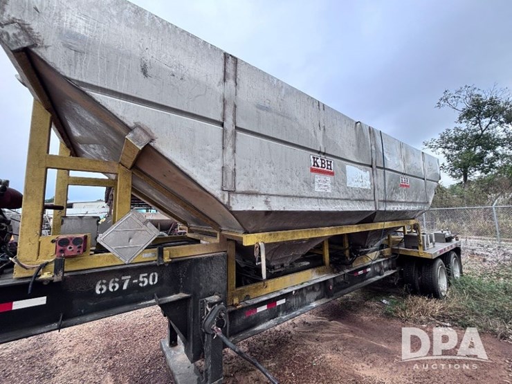 2004-magnolia-trailer-image-15