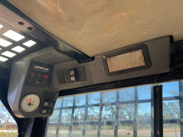 caterpillar-247b3-image-30