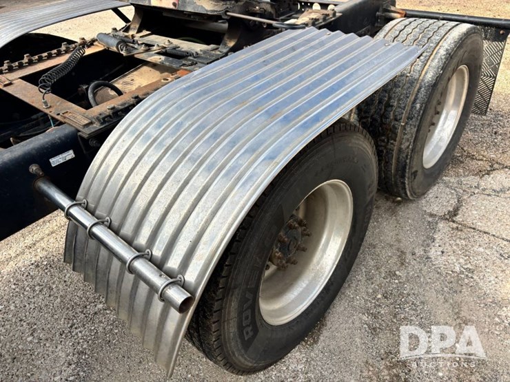 2010-international-prostar-image-29