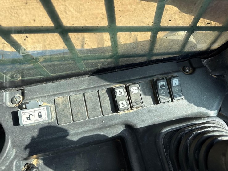 takeuchi-tl10v2-image-21