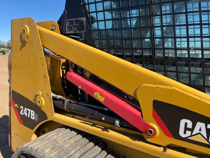 caterpillar-247b3-image-25