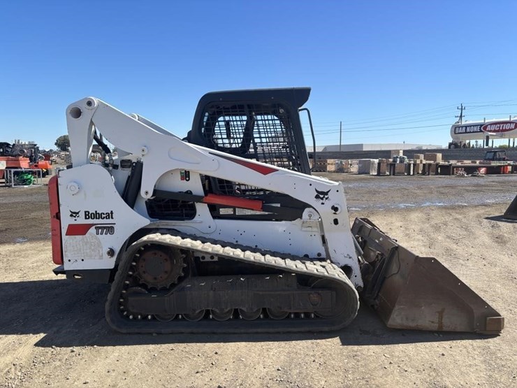 2016-bobcat-t770-image-7