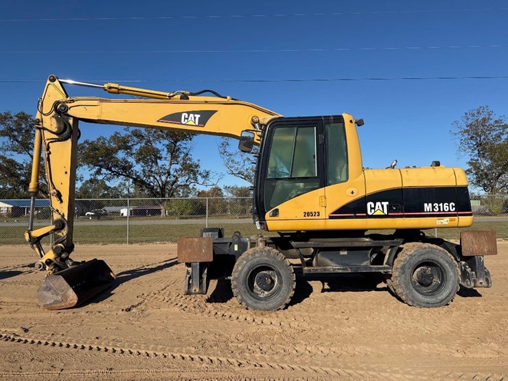 caterpillar-m316c-image-1