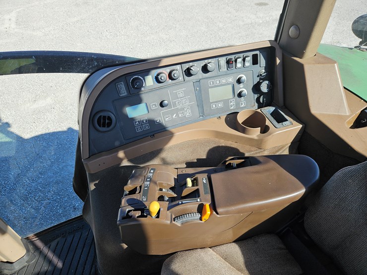 2009-john-deere-8430-image-9