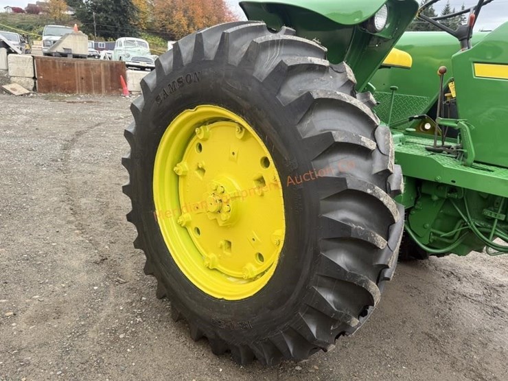 john-deere-2940-image-31