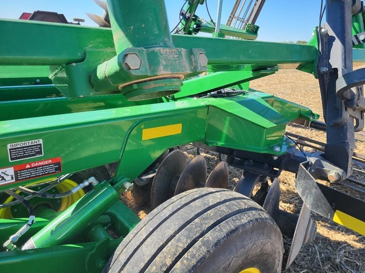2012-john-deere-2620-image-23