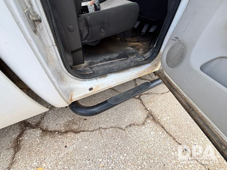 2009-chevrolet-silverado-2500hd-image-60