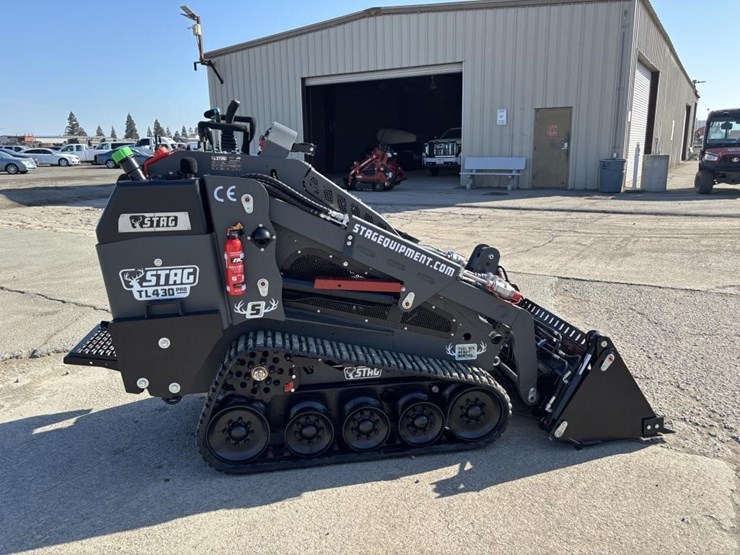 2025-kubota-d1703-image-7