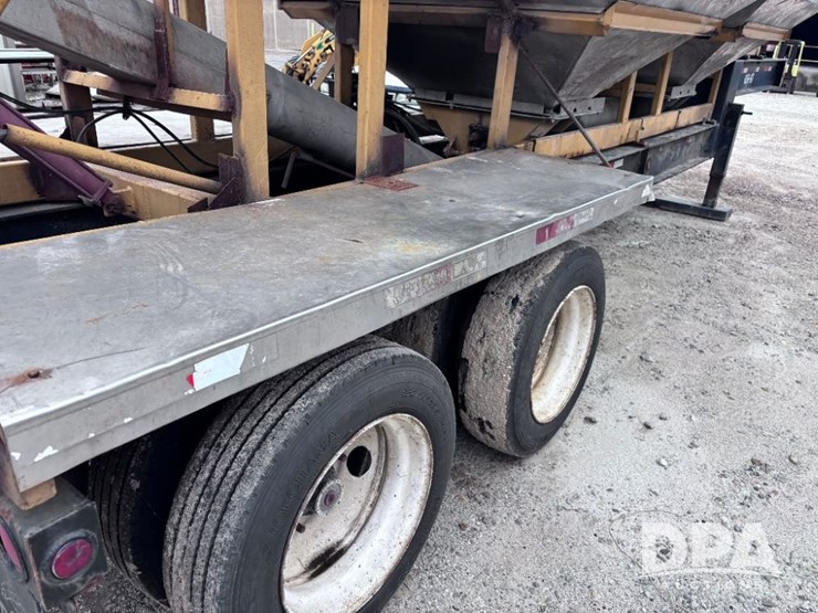 2004-magnolia-trailer-image-32