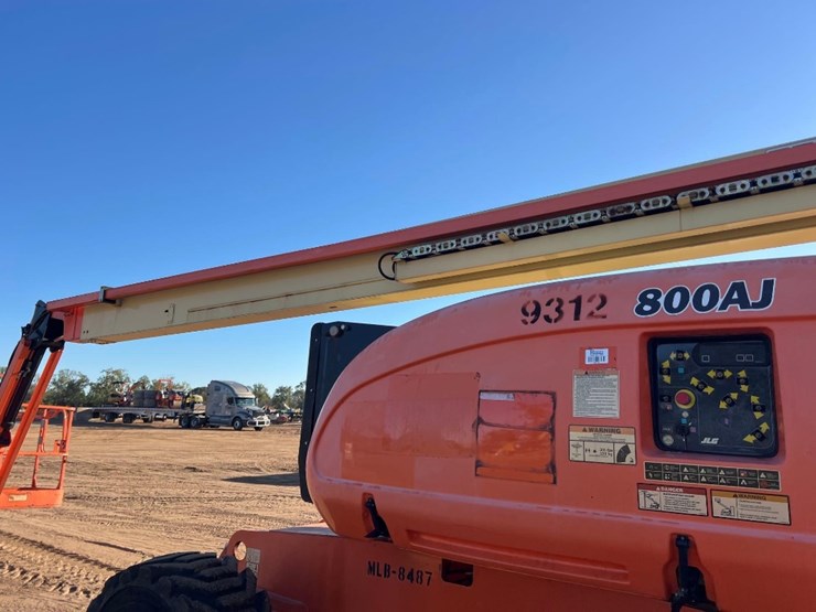 2008-jlg-800aj-image-23