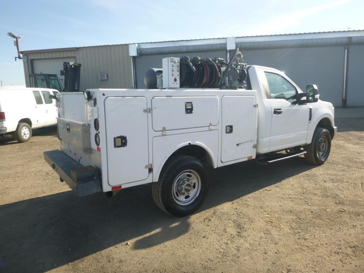 2019-ford-f250-image-3