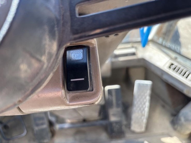 2004-case-721d-image-35