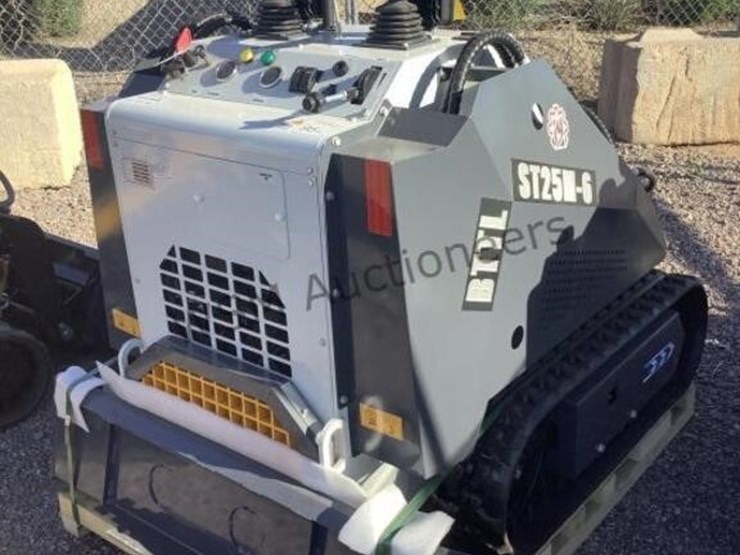 2025-battler-st25m-6-stand-up-skid-steer-image-4