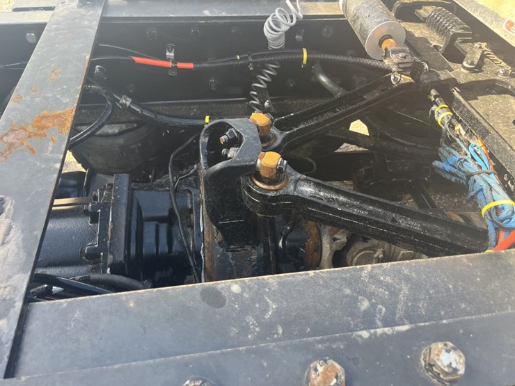 2021-kenworth-w990-image-14