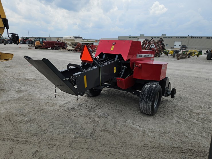 2020-massey-ferguson-1840-image-9