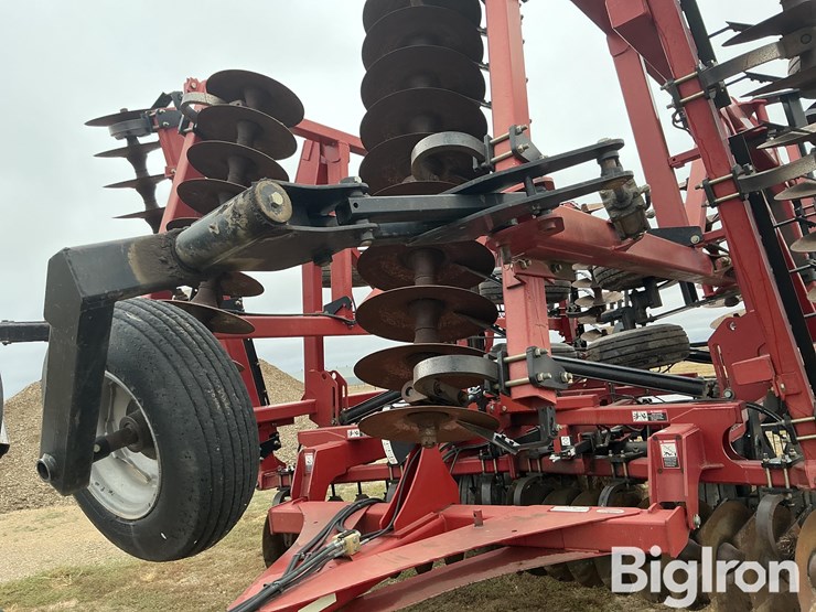 2013-case-ih-370-image-15