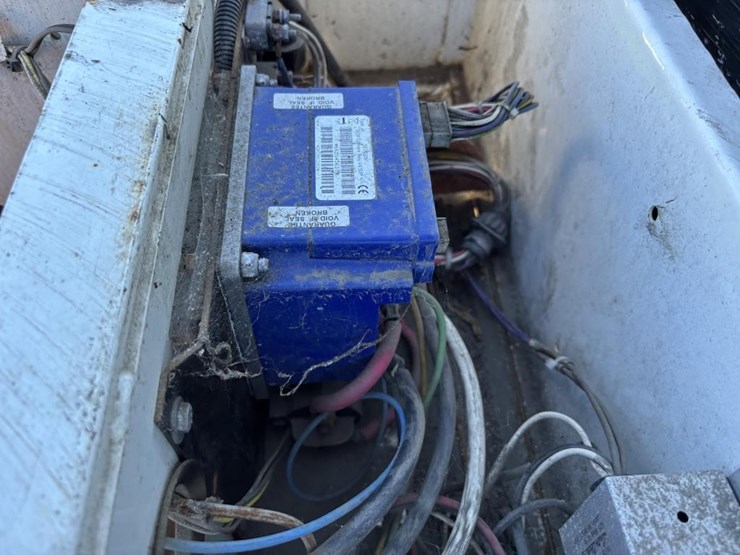 taylor-dunn-b2-48-image-22