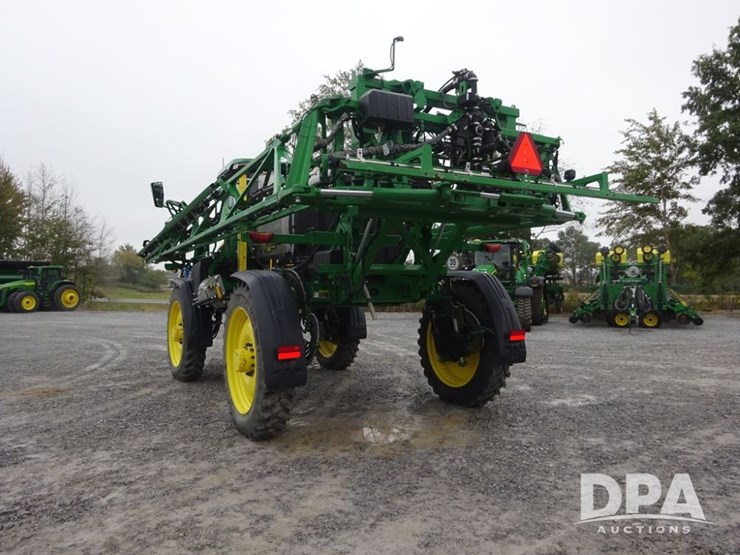 2022-john-deere-410r-image-31