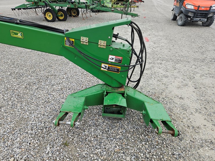 2013-john-deere-946-image-11