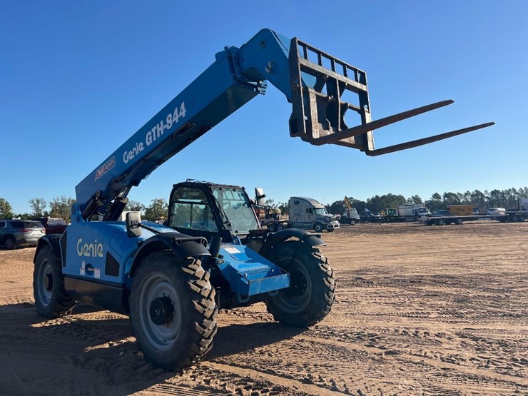 2017-genie-gth844-image-6