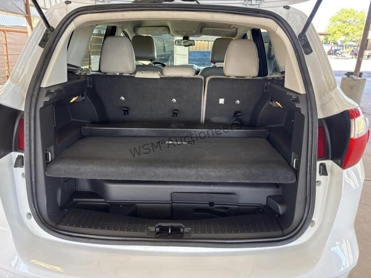 2013-ford-c-max-hybrid-wagon-image-9