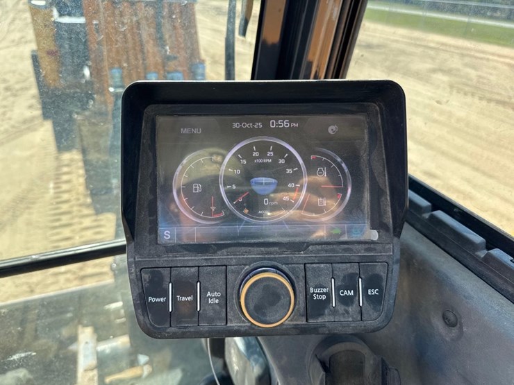 2022-case-cx57c-image-27