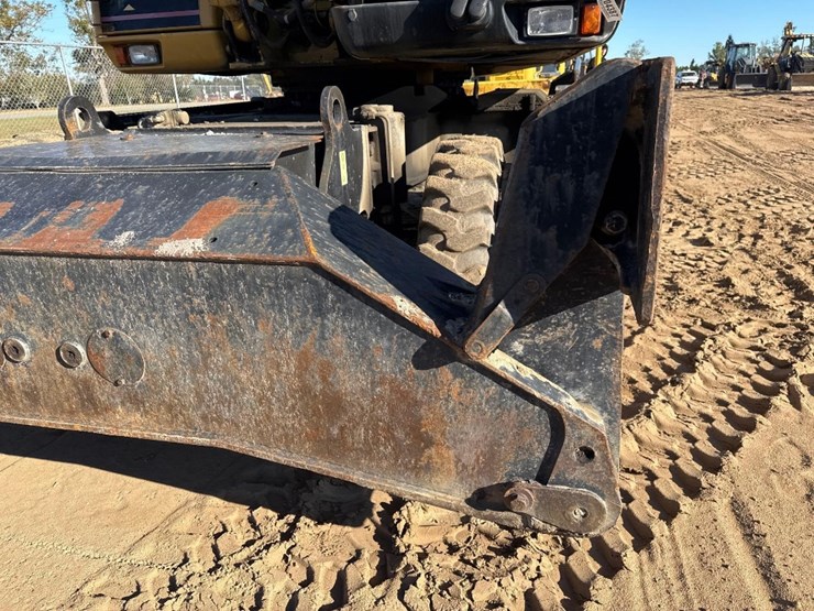 caterpillar-m316c-image-15