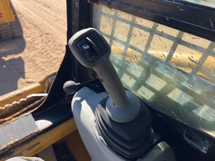 caterpillar-247b3-image-28