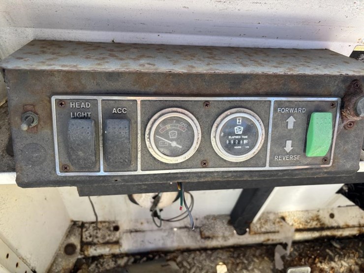 taylor-dunn-b2-48-image-13