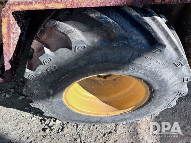 2001-swinger-2000-image-23