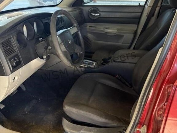 2006-dodge-charger-sdn-image-23