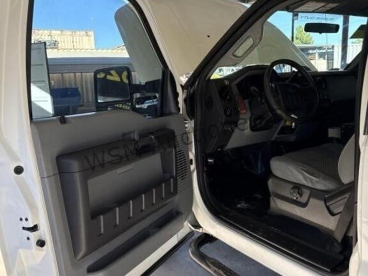 2012-ford-f350-image-22