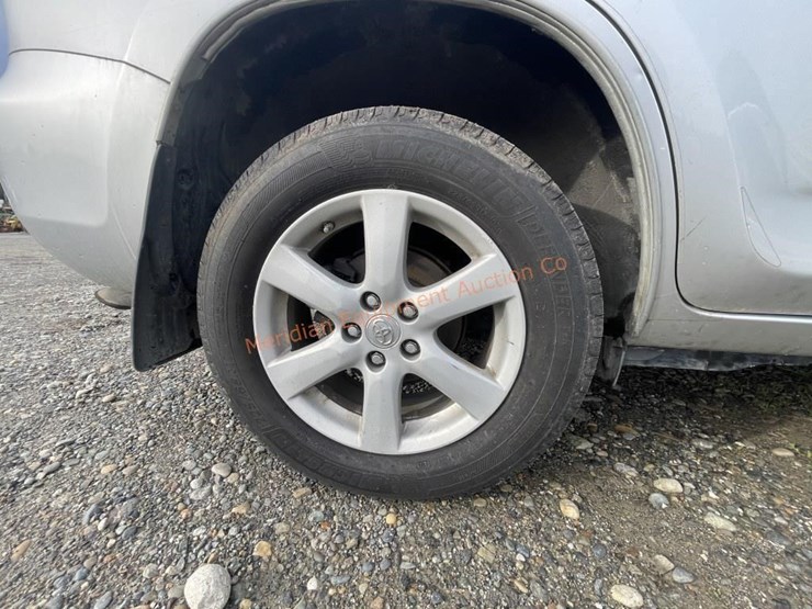 2006-toyota-rav4-image-40