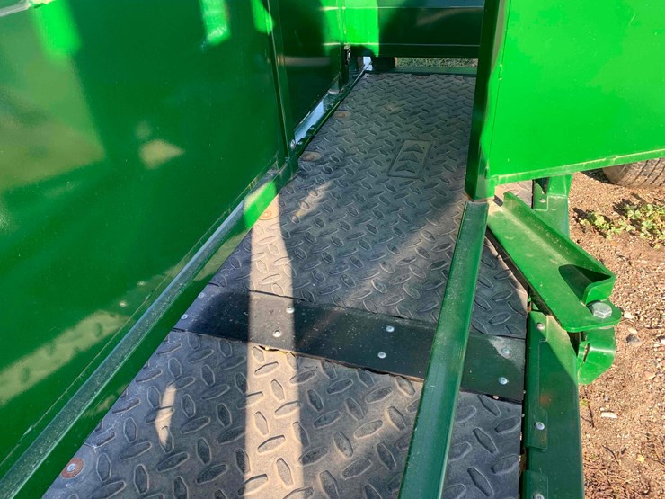 arrow-quip-748-ef-8-portable-chute-image-11