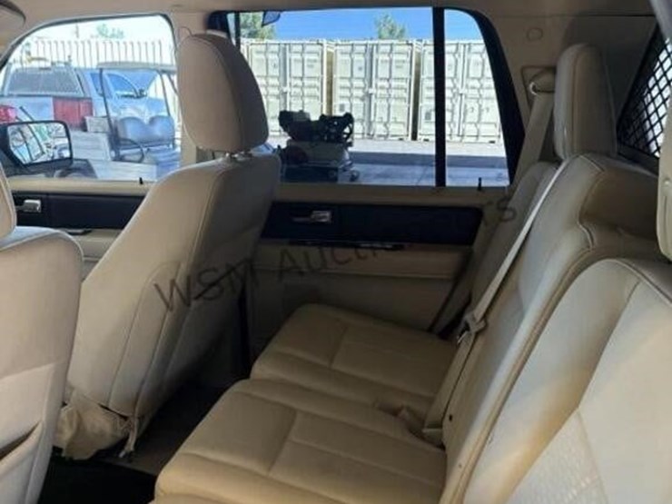 2015-ford-expedition-image-22