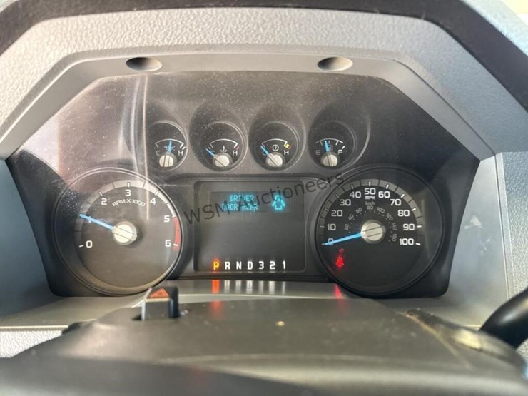 2015-ford-f550-image-18