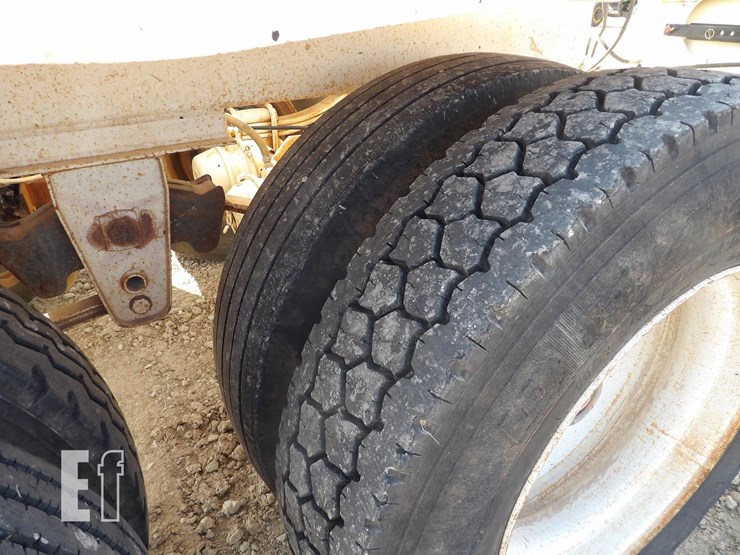 1999-red-river-bd234-image-12