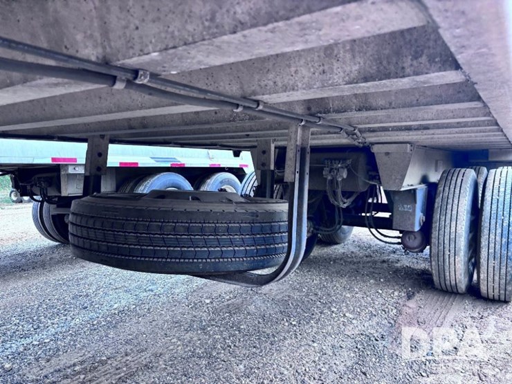 2006-travis-end-dump-image-27