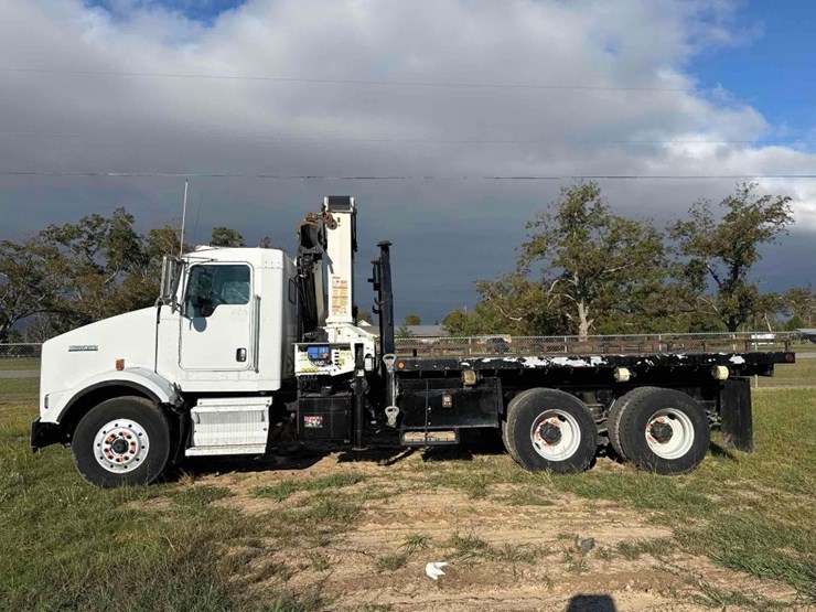 2006-kenworth-t800-image-1