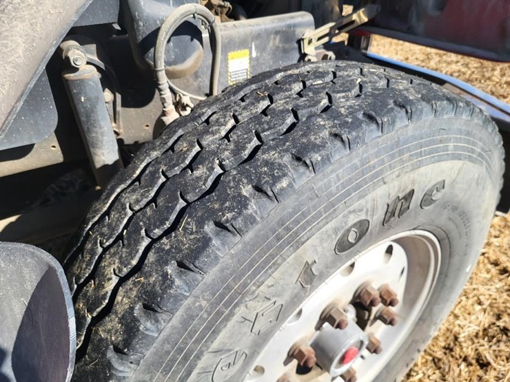 2004-mack-granite-cv713-image-82