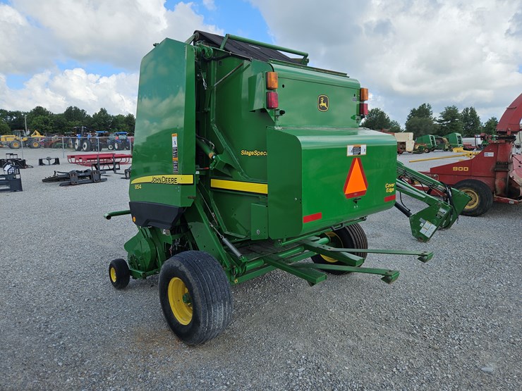 2015-john-deere-854-image-7