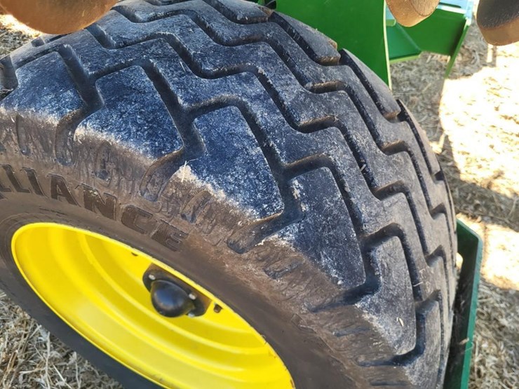 2021-john-deere-1745-image-24