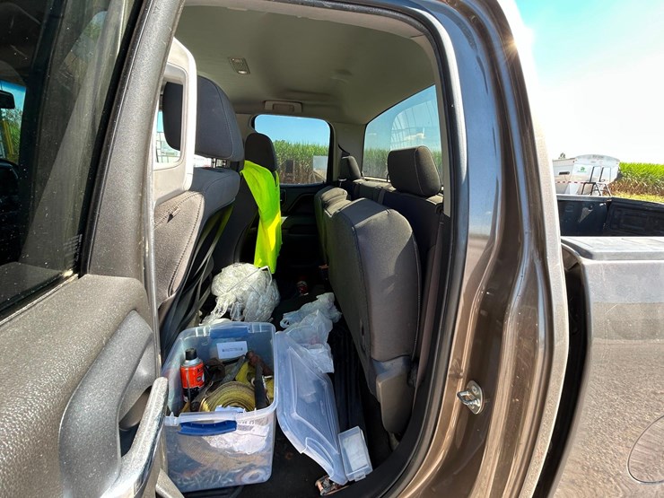 2015-chevrolet-silverado-image-22