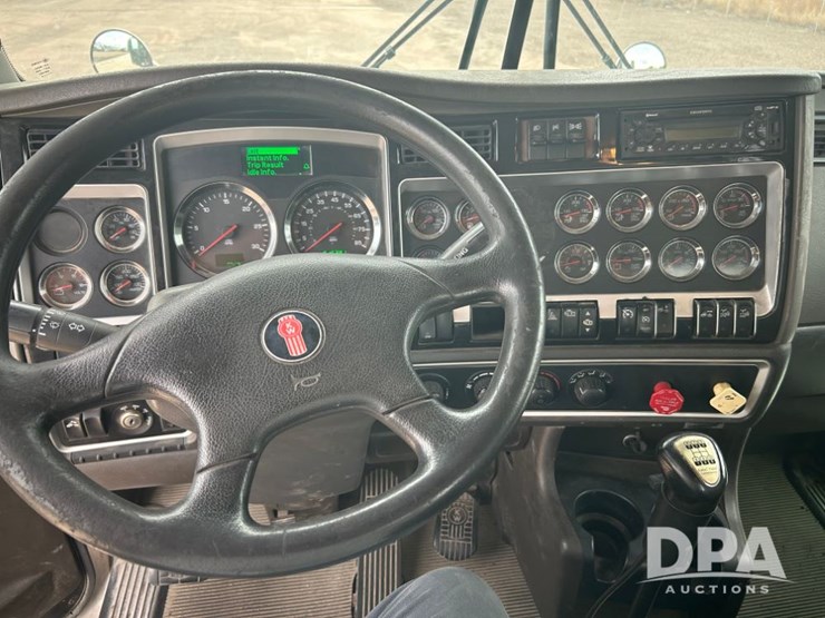 kenworth-t660-image-15