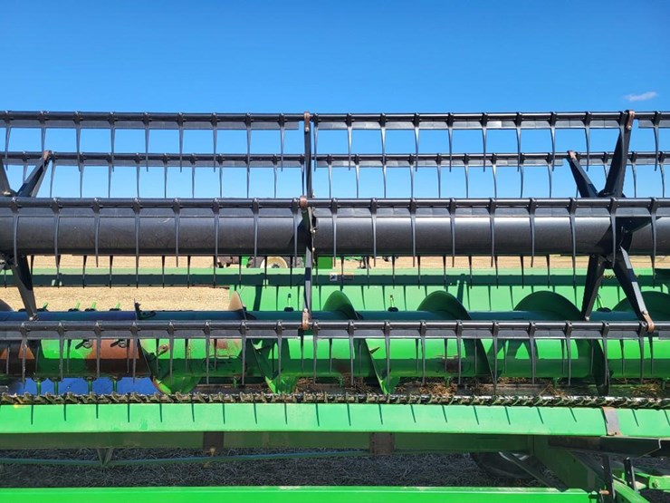 john-deere-630f-image-19