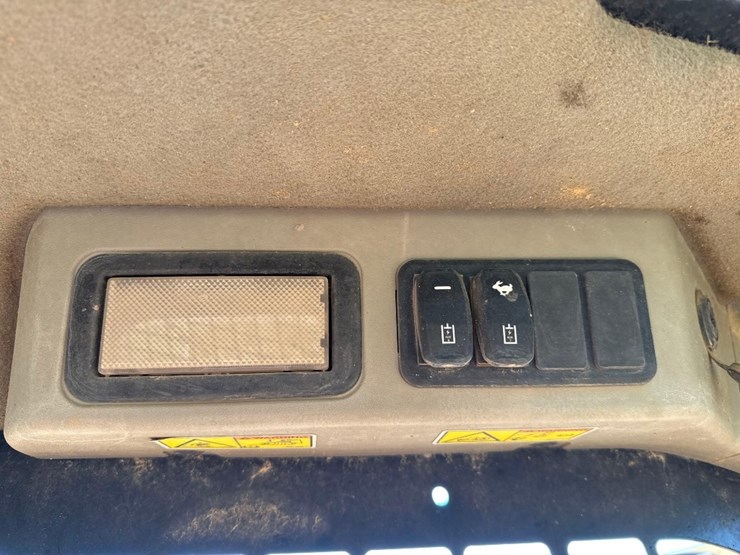 caterpillar-259d3-image-25