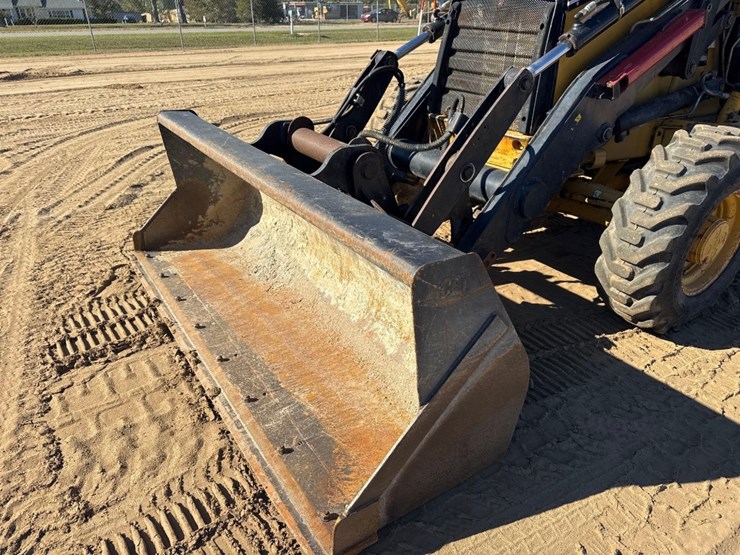 caterpillar-430d-it-image-14